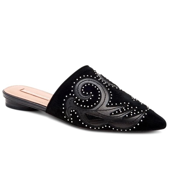 BCBGMAXAZRIA Nola Studded Pointed Toe Mule Sandal Flat Heel Fashionable Shoe 7.5 - Picture 1 of 7